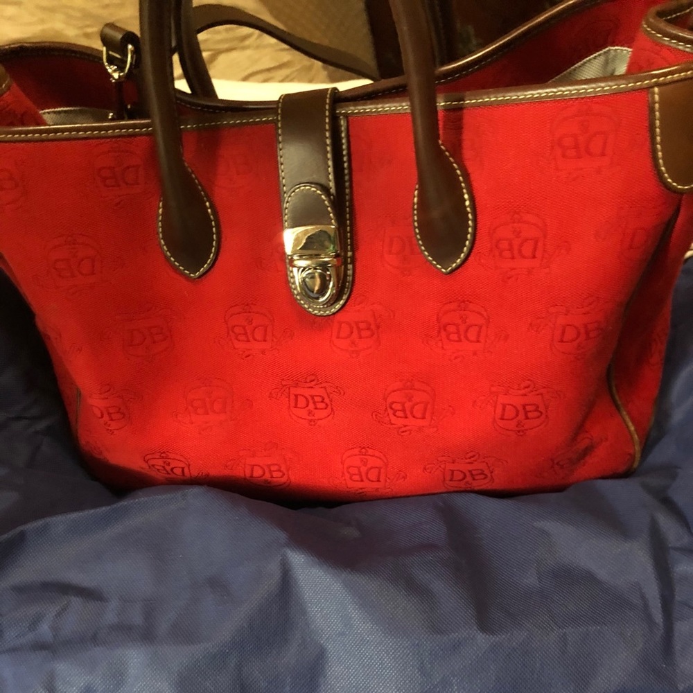 Dooney and bourke handbag